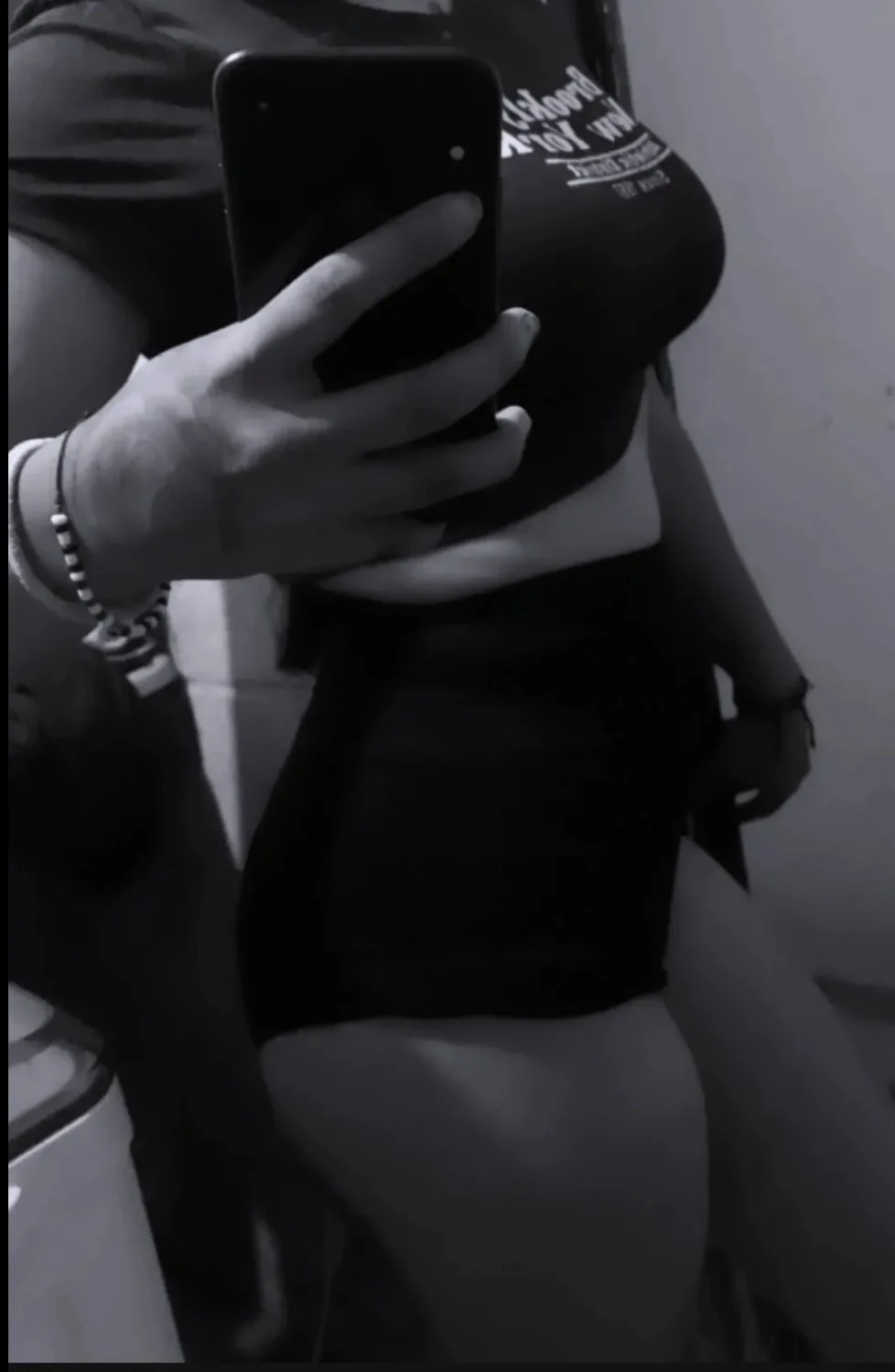 putita enseñando image 2