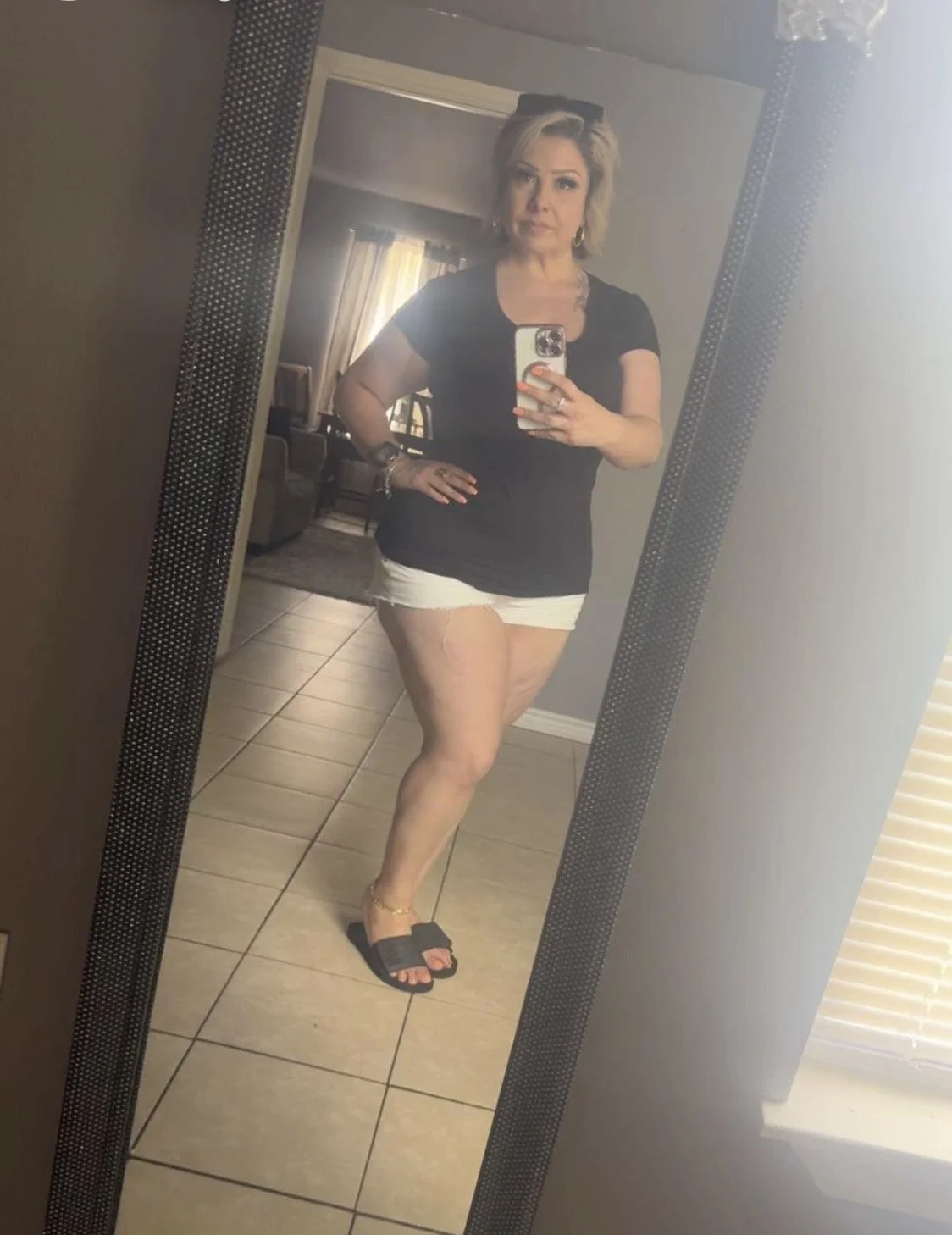 Latina thick image 3