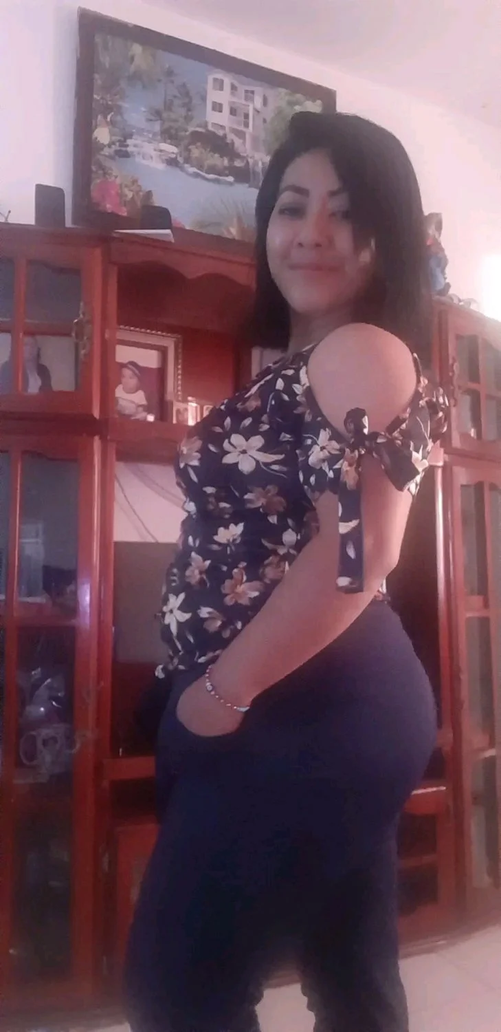 Laura chaparrita de Zapata Altamira image 6