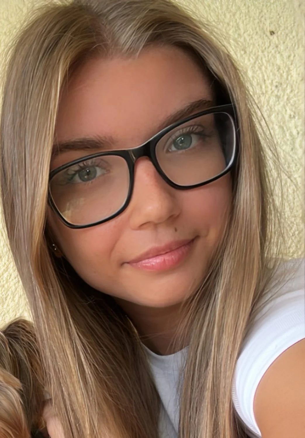 [kik] shsjebbd who would fuck my gf or ex while I watch and jerk off so I can see which ones better image 4
