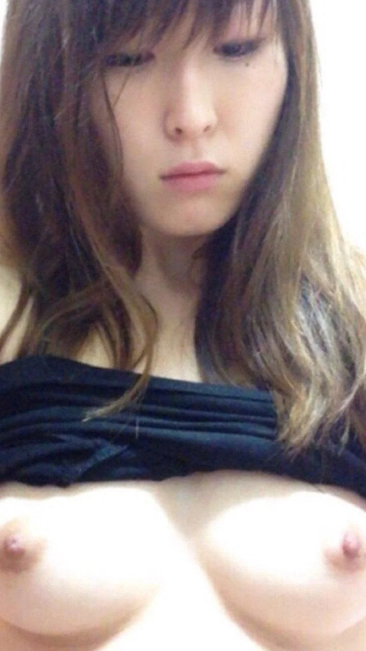 ちょっと地味なお姉さん自撮り image 10