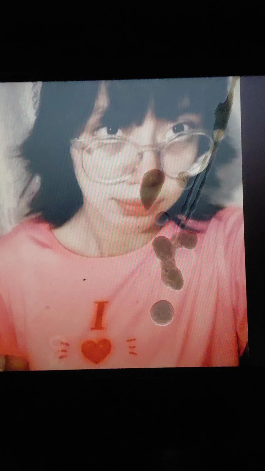 Le dedico una paja a mi amiga image 3
