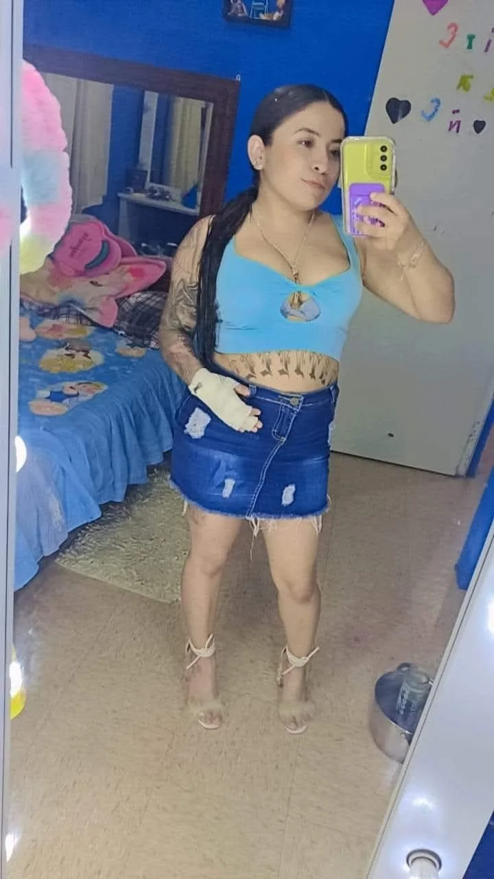 Hot shorty image 6