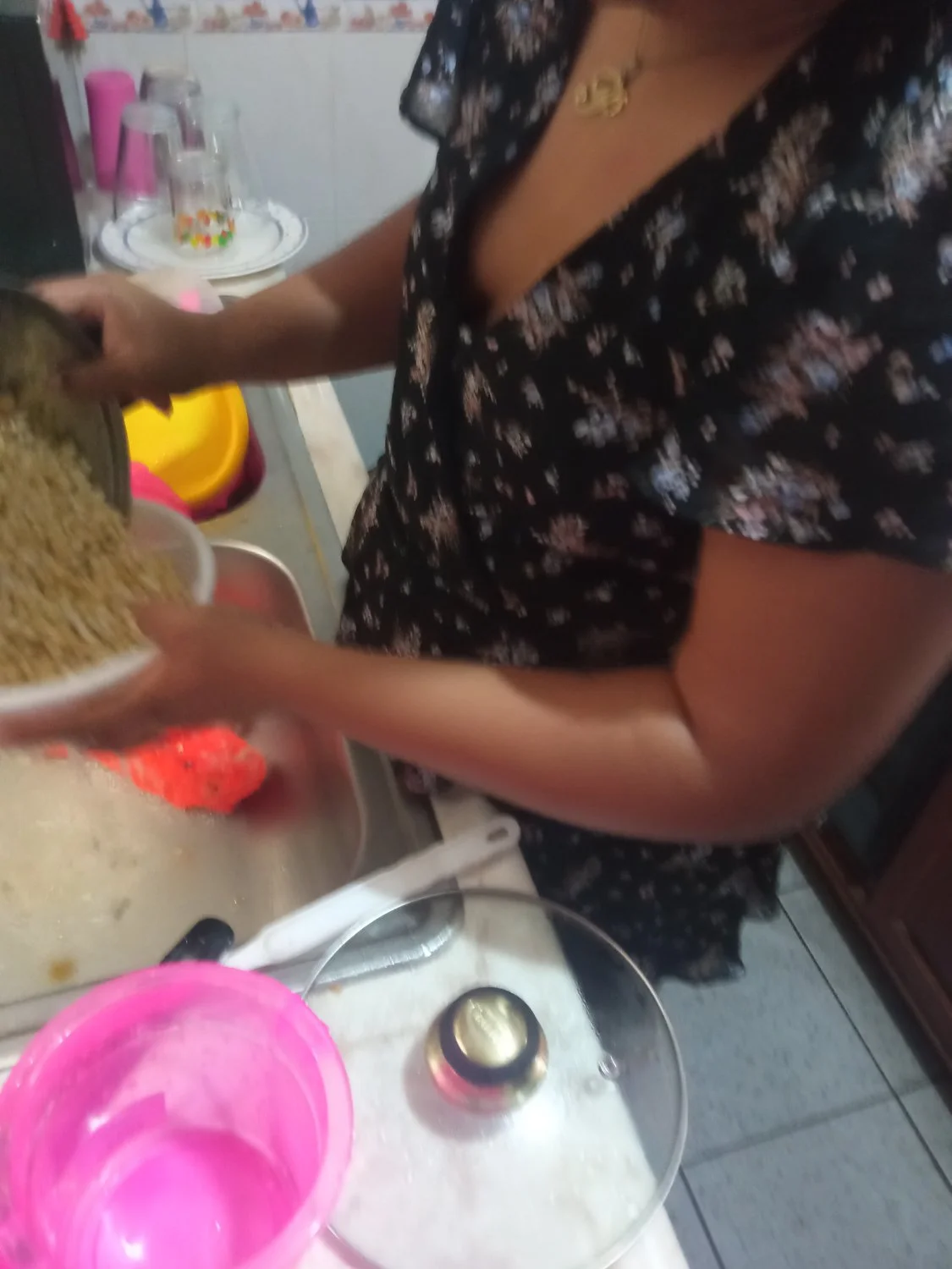 La perra culona y piernona de mi hermana image 19