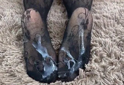 Foot fetish sugar daddy image 3