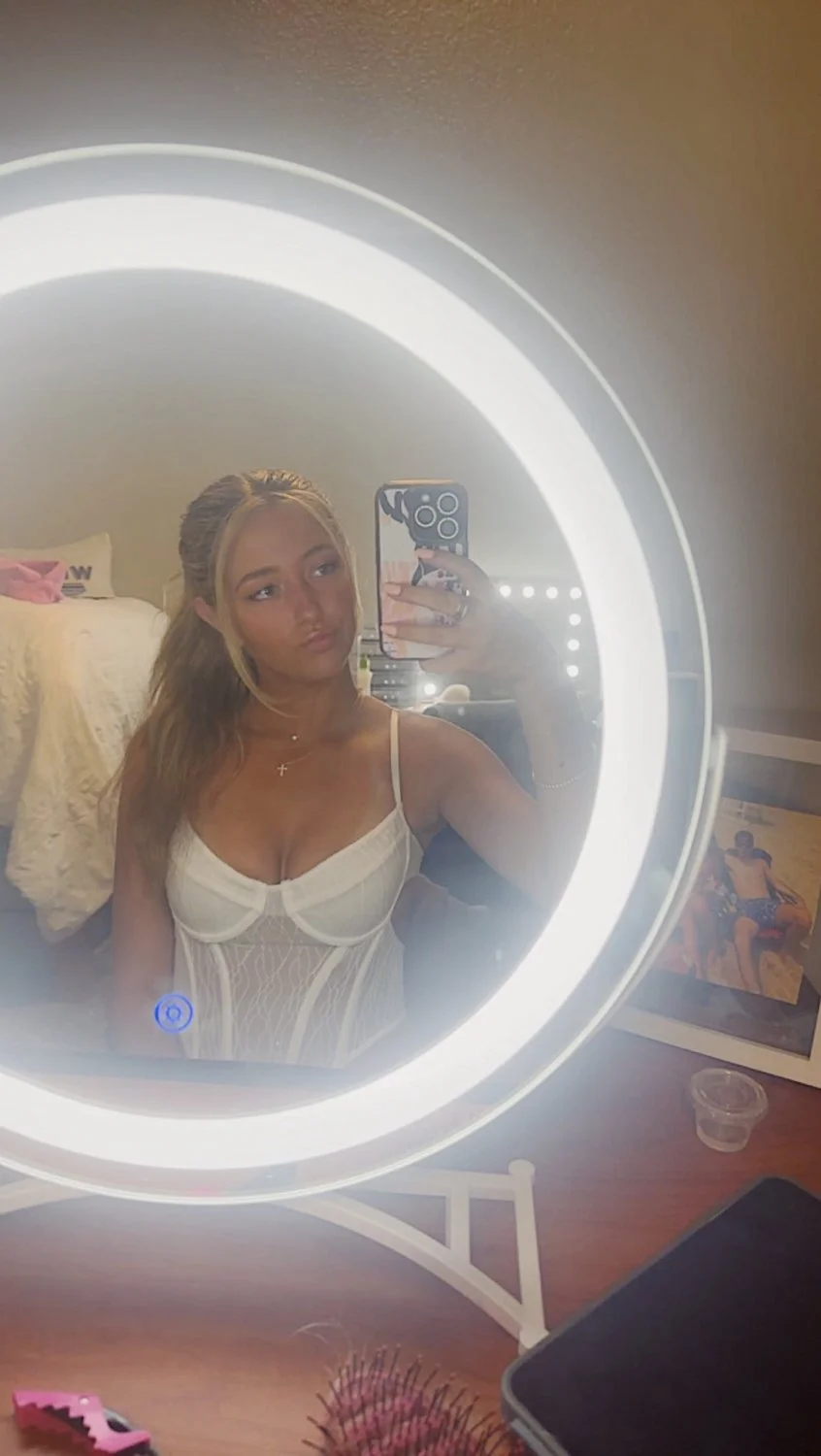Insanely Sexy Sorority College girl Nicki image 13