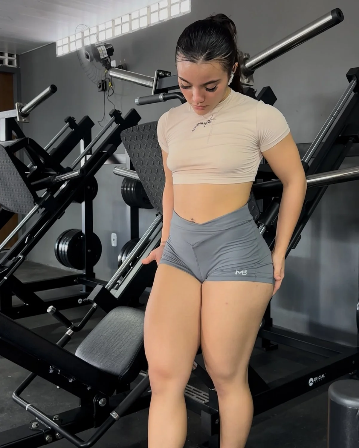 Novinha linda e muito deliciosa image 33