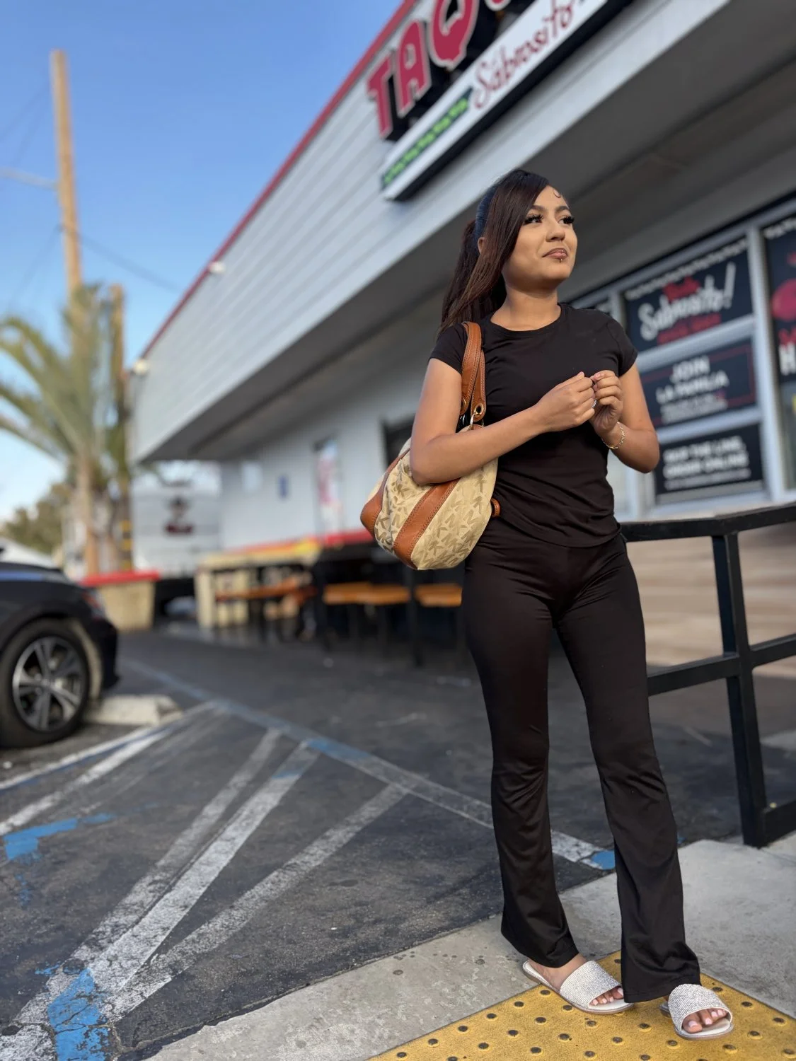 Petite Latina hoodrat image 7