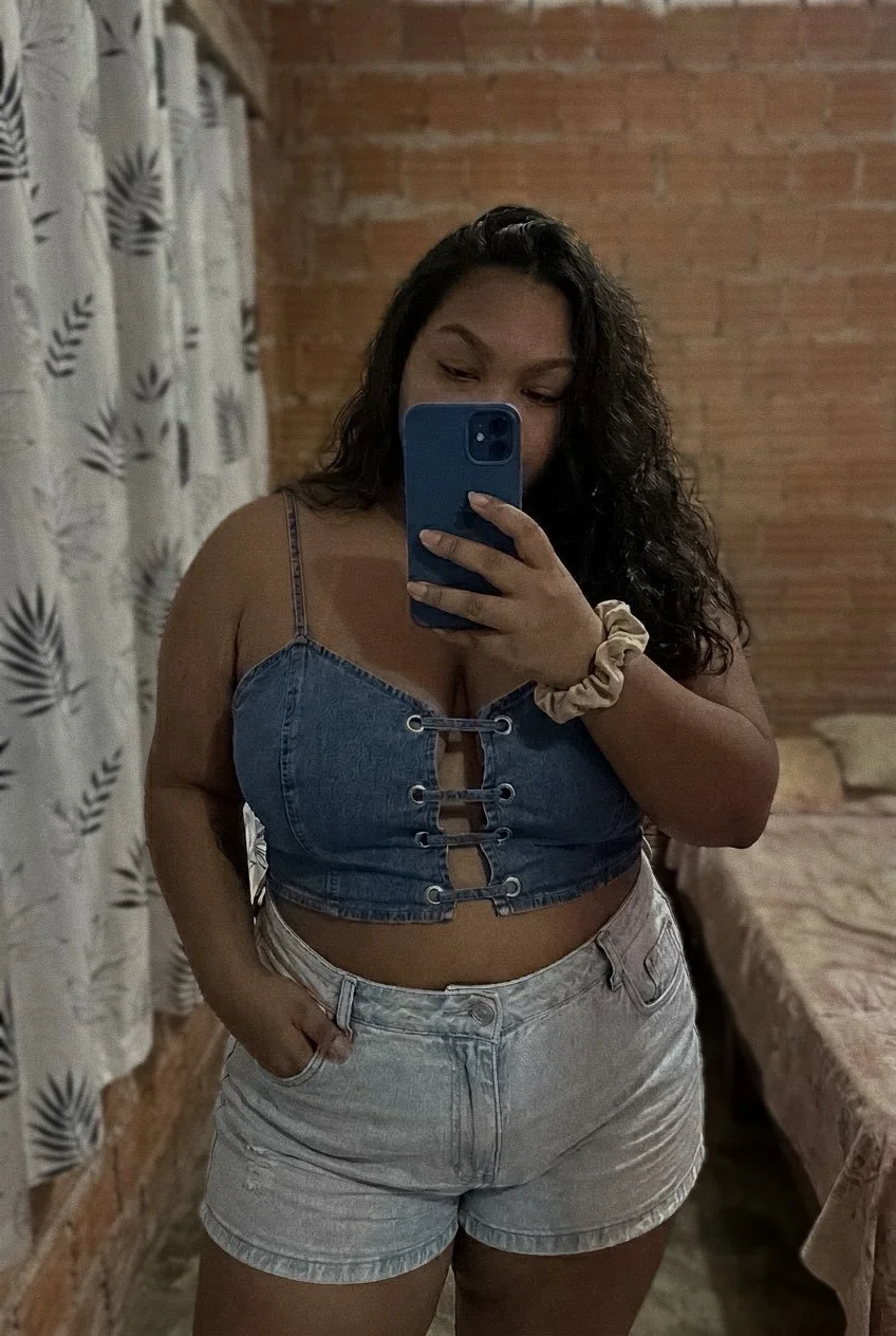 18 aninhos e está no cio image 7