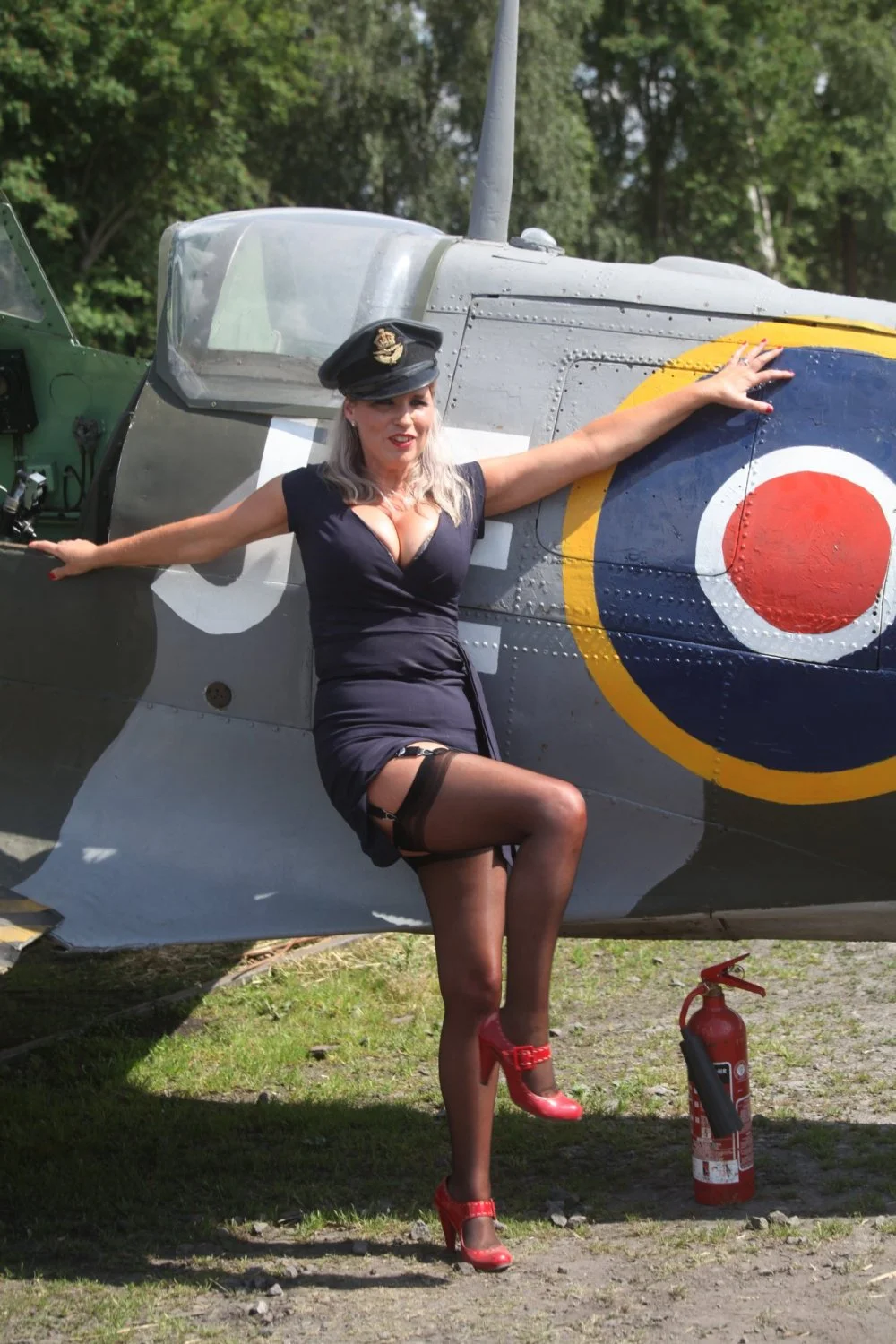 Bettie Hayward uk milf image 43