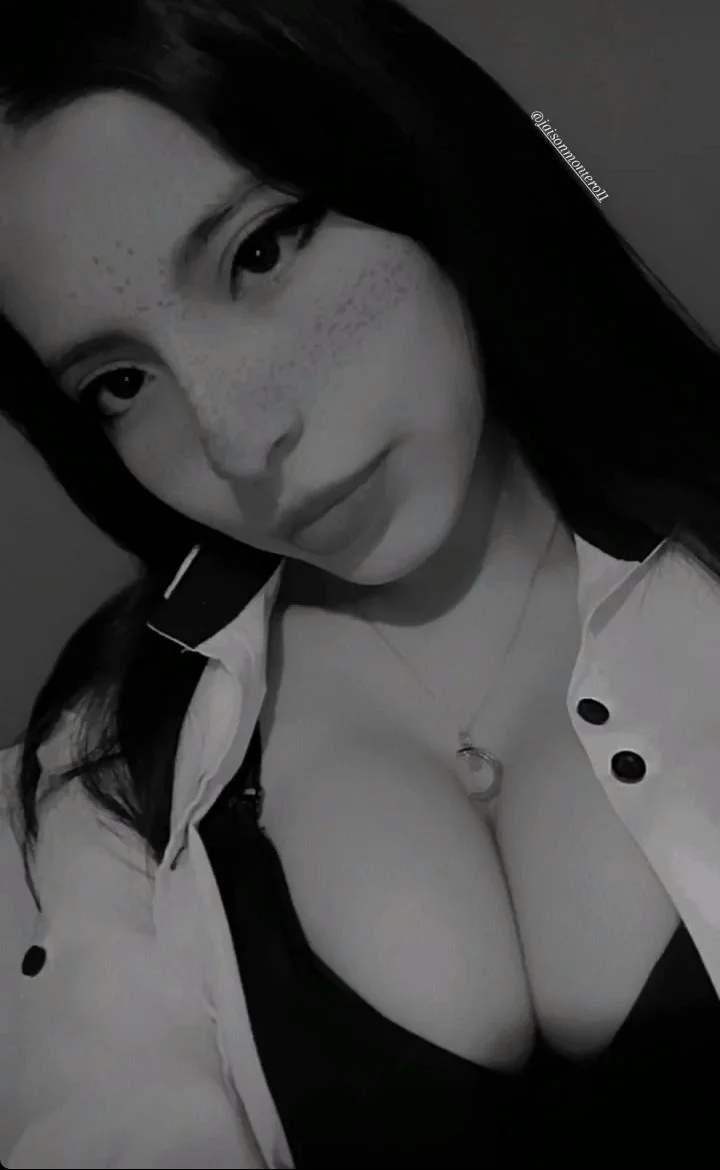 egresada argentina tetona otaku culona expuesta filtrada por ex image 9