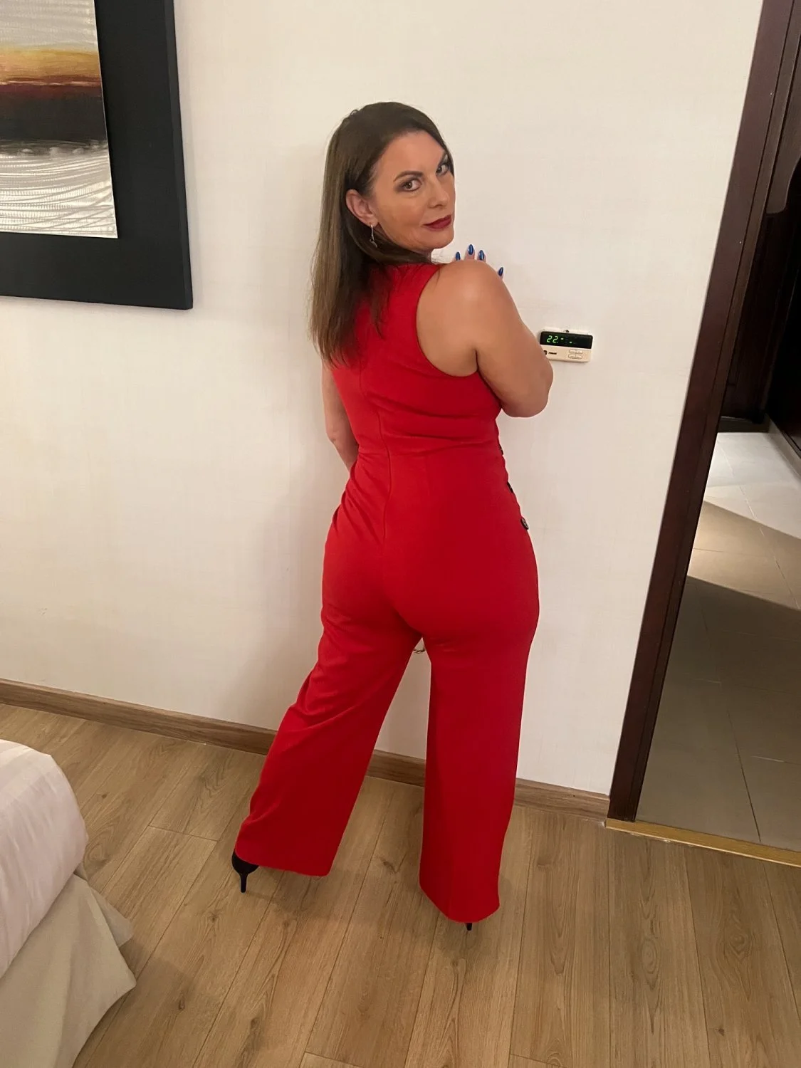 UK Milf image 4