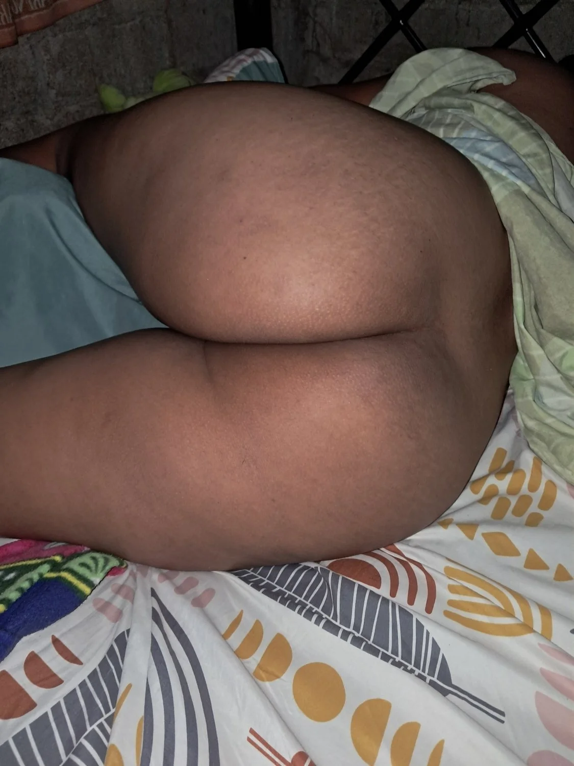 Novio pendejo entrega a su novia 🤤 image 15
