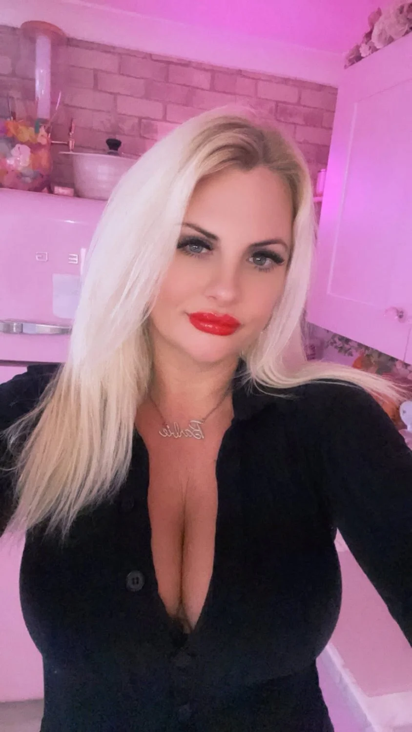 Big titty traveller bimbo 2 image 12