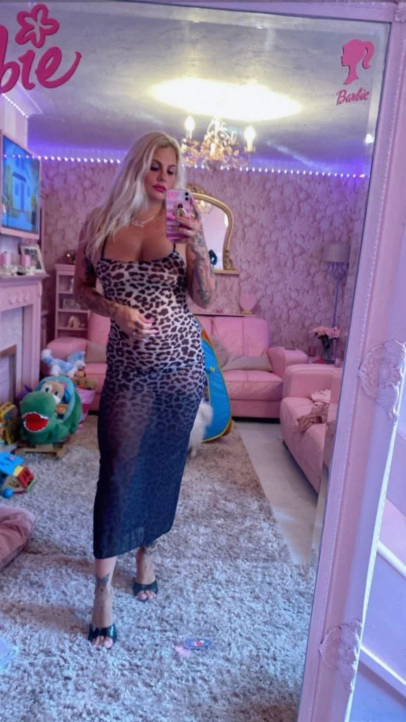 Big titty traveller bimbo 2 image 6