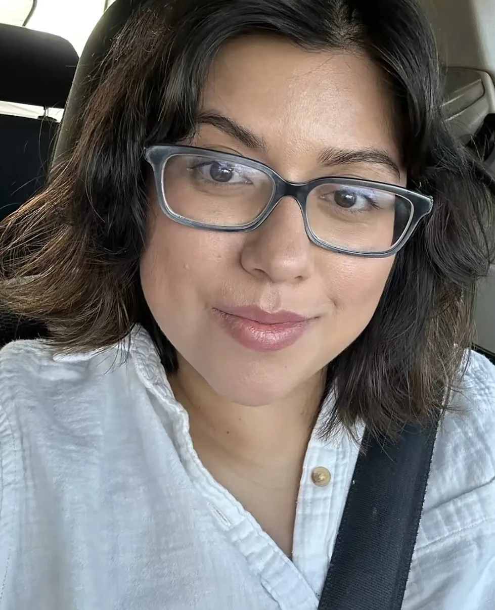 Latina Milf caught her husband filming image 7
