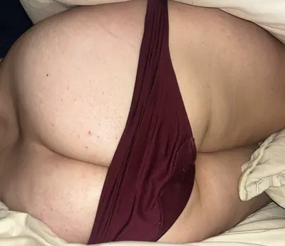 Big milf ass in bed cover image