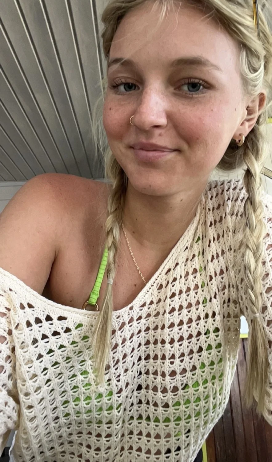 Hot UGA Freshman blonde babe teasing naughty mirror selfie image 7