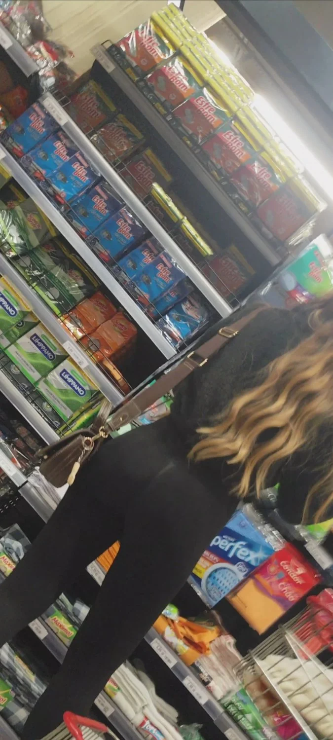 Ass in public 16 ( perfect milf ) image 32
