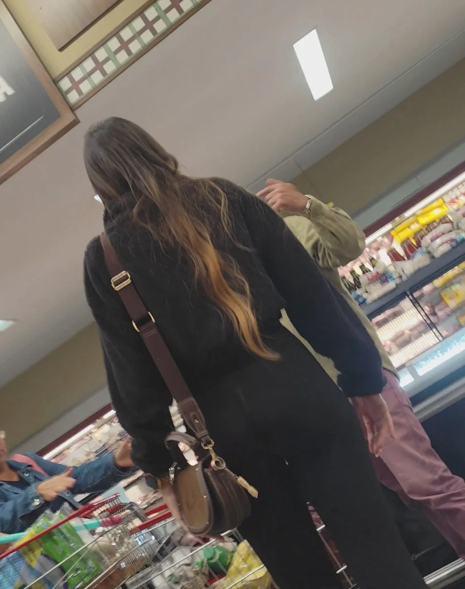 Ass in public 16 ( perfect milf ) image 49