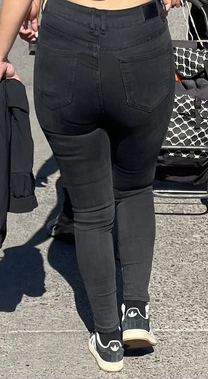 Juicy Ass image 5
