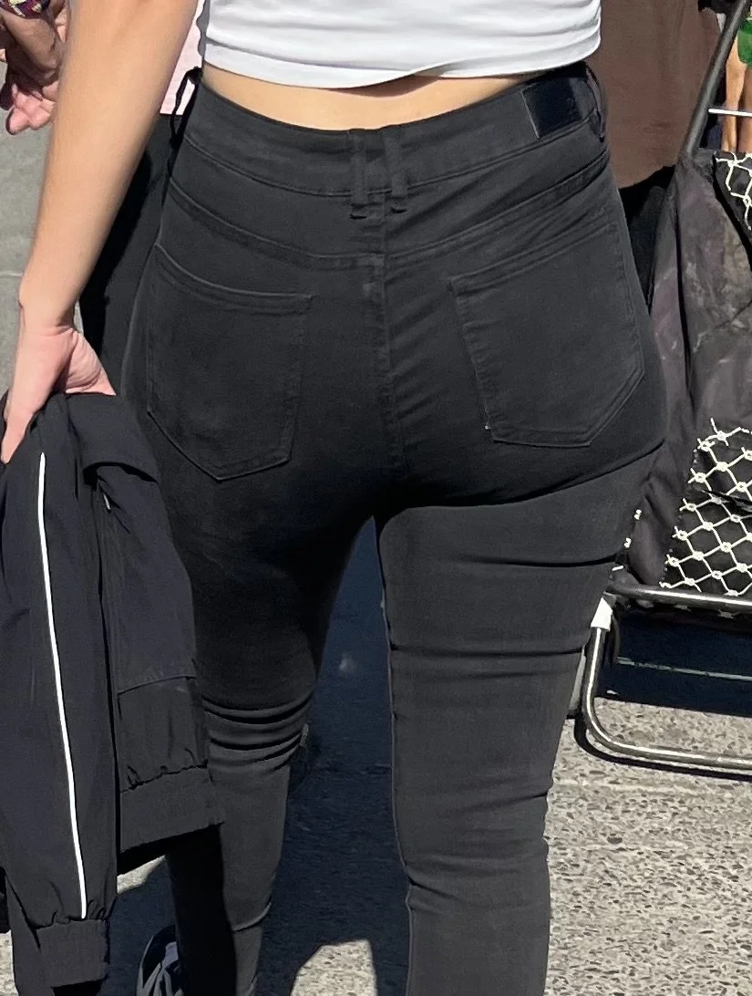 Juicy Ass image 7