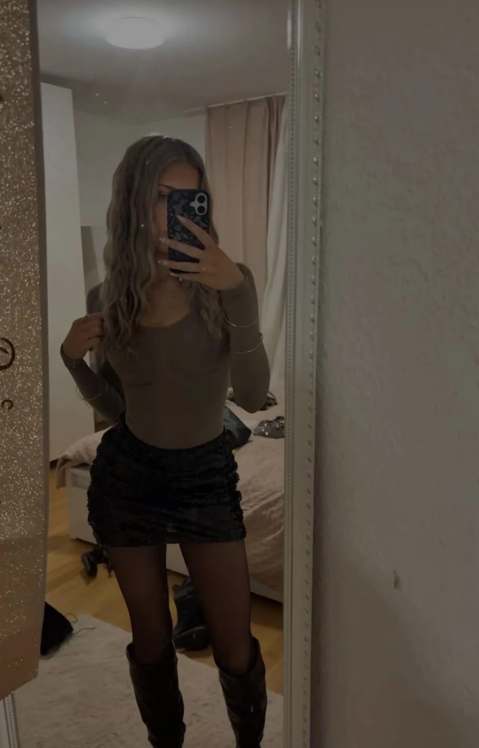 Slutty blond Teen image 5