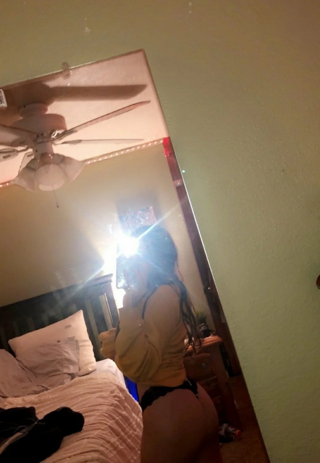 Sexy teen hoe Taylor - nice tits selfie slut 18+ image 11