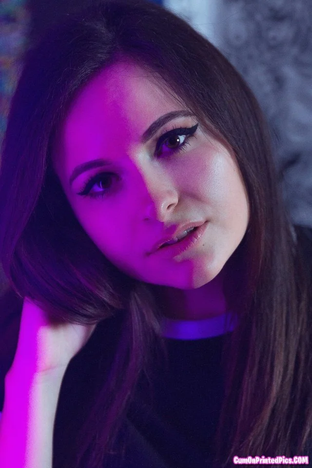 ASMR Kali on YouTube, french milf also known as Marion. image 5