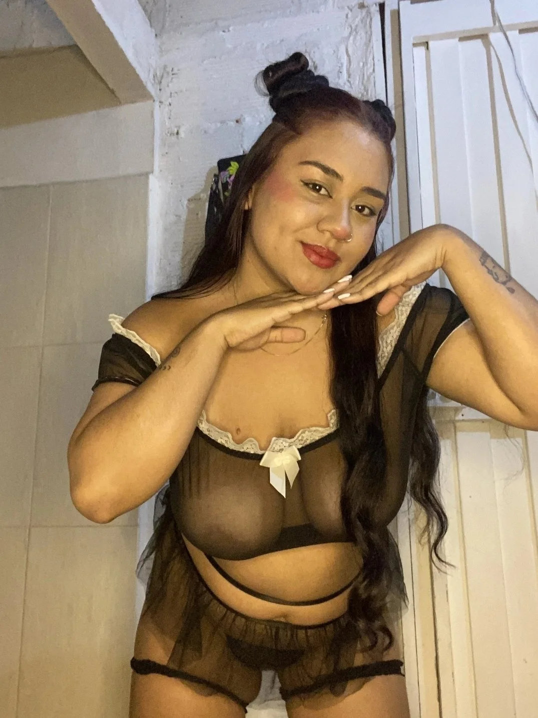 Gordita colombiana con enormes tetas image 30