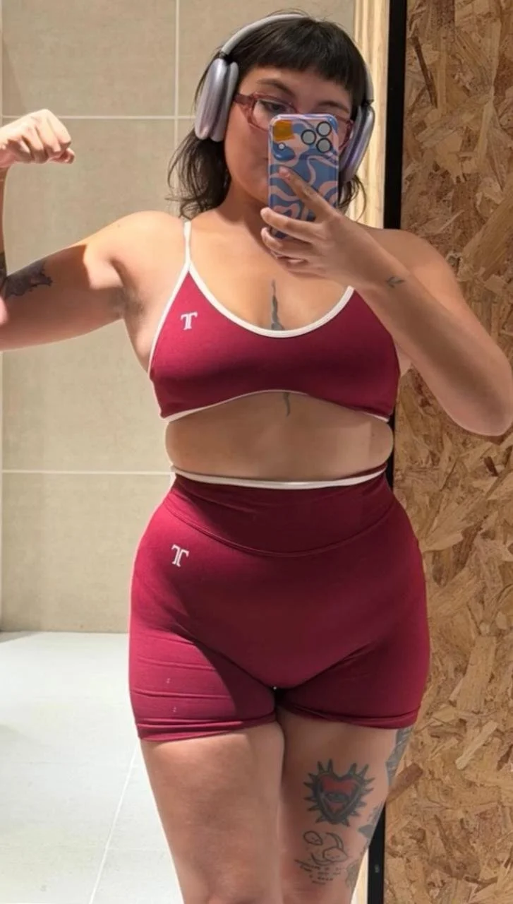 Chilena rica gym , le encanta mostrar a la maraca smartfit image 21