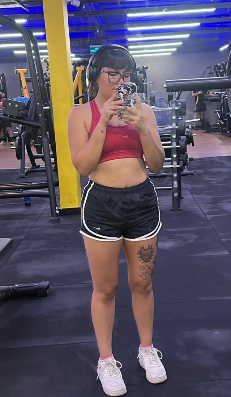 Chilena rica gym , le encanta mostrar a la maraca smartfit image 34