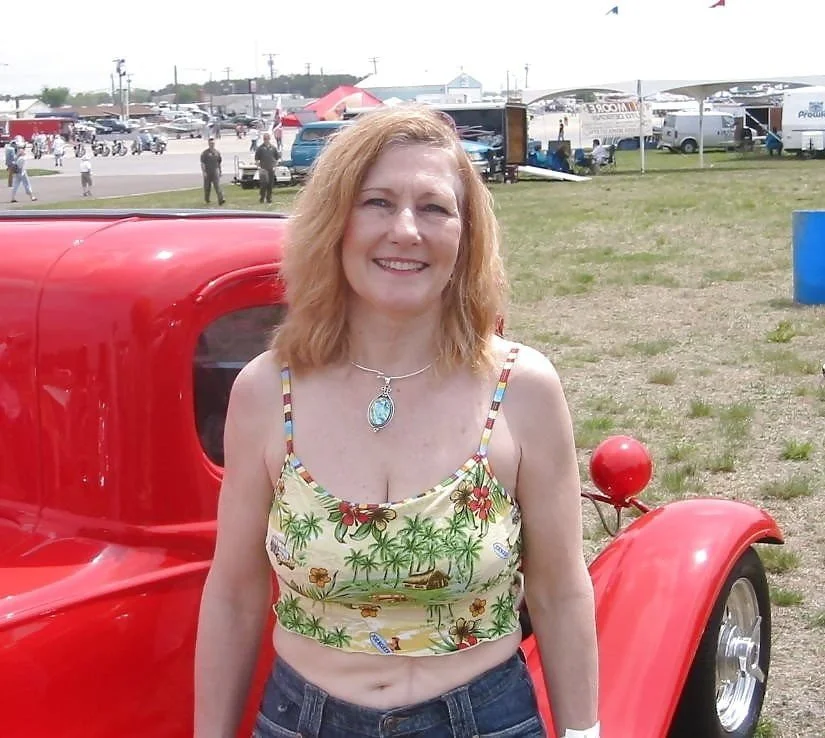 Sexy redhead mature (name????) image 10