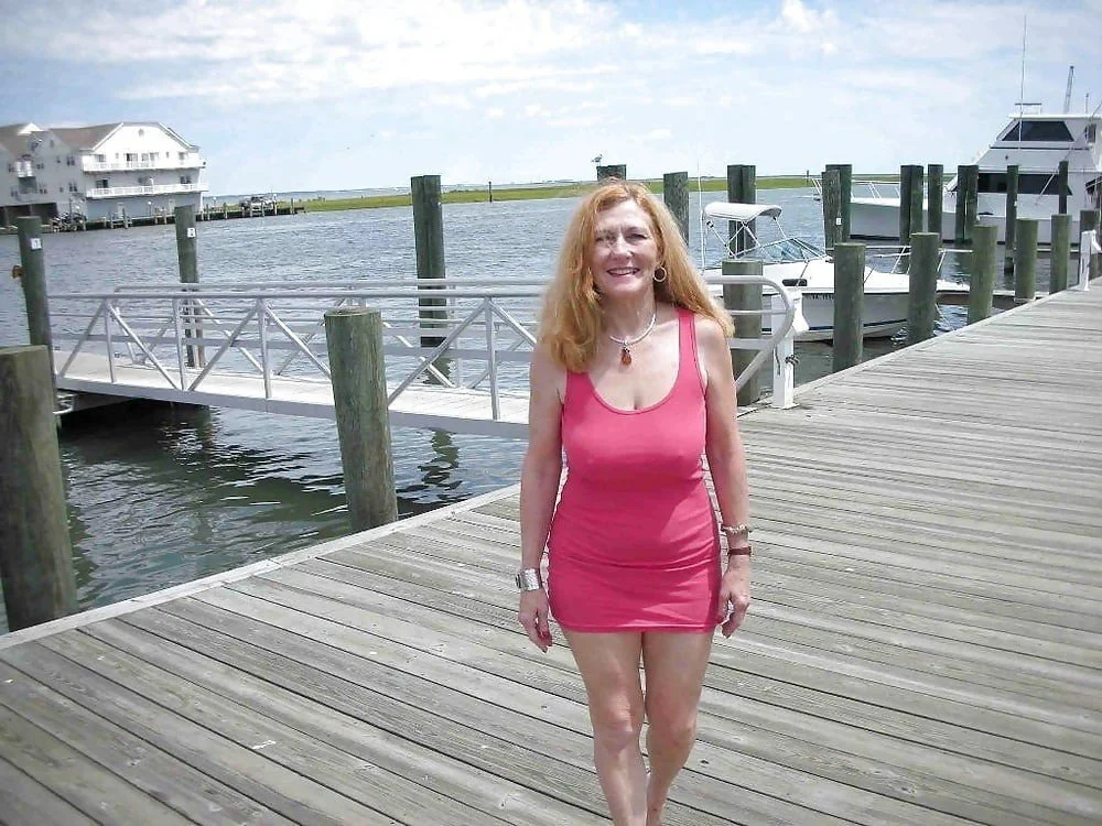 Sexy redhead mature (name????) image 21