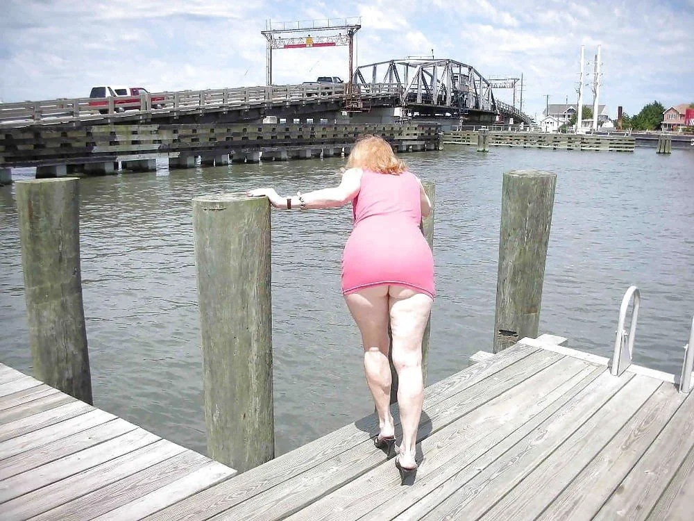 Sexy redhead mature (name????) image 48