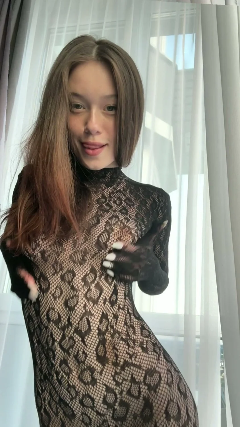 🔞 tight fat ass nude slut masturbating dripping 😈💦 See OF image 3