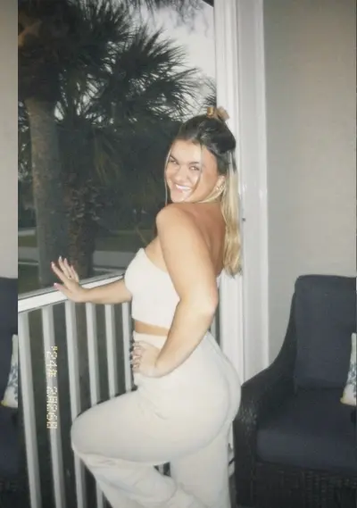 Sexy fat ass Chicago hoe shared cover image