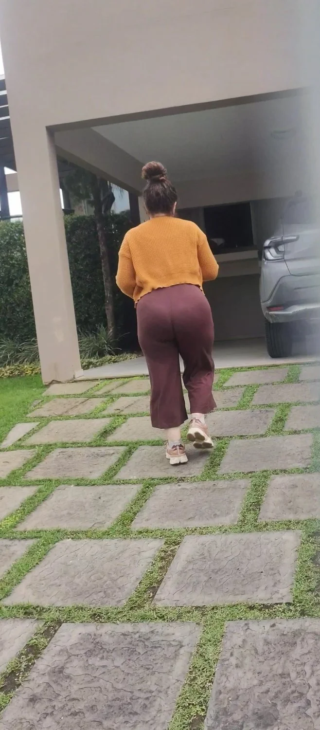 Coroa rabuda com calça socada no rabao image 6
