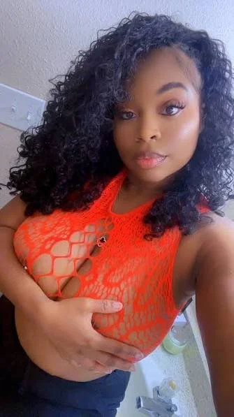She should’ve won a WOTY image 36