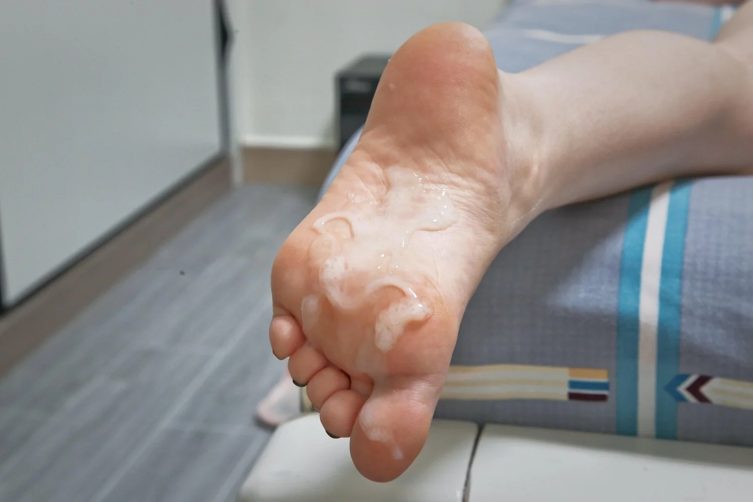 Gf foot slut exposed image 19
