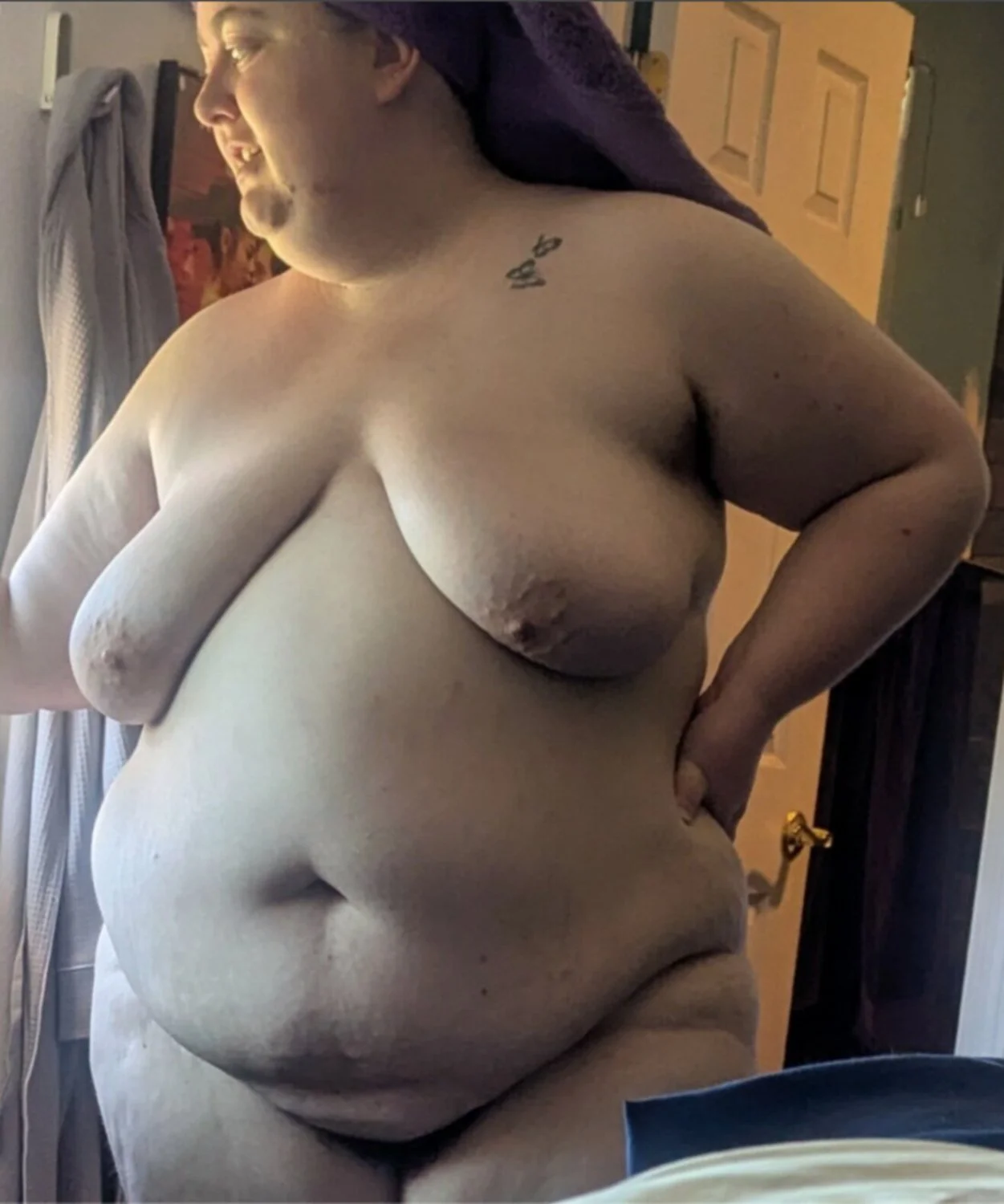 26yo 260 pound piggy Charlotte 38DD saggy tits image 20