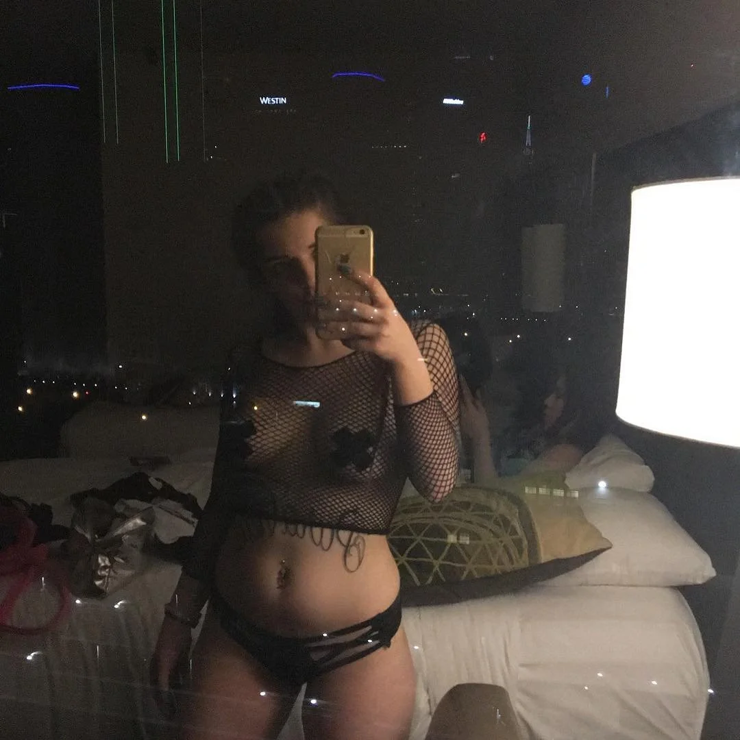 Sexy Servers image 20