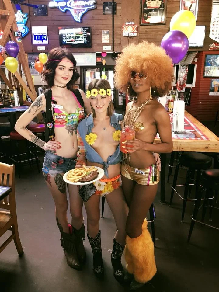 Sexy Servers image 33