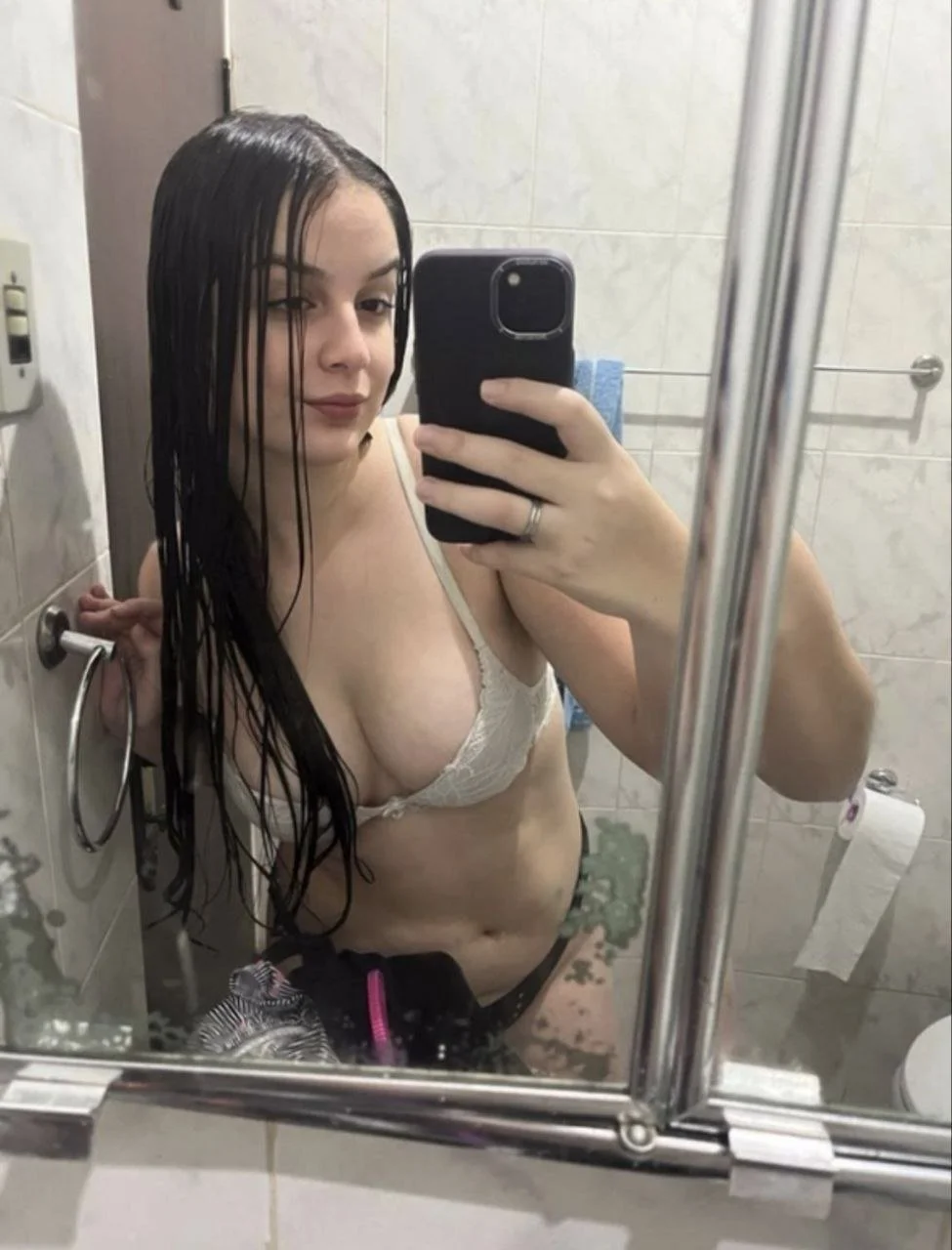 Branquinha Gostosa Amador Mamando Gostoso e Fodendo image 1