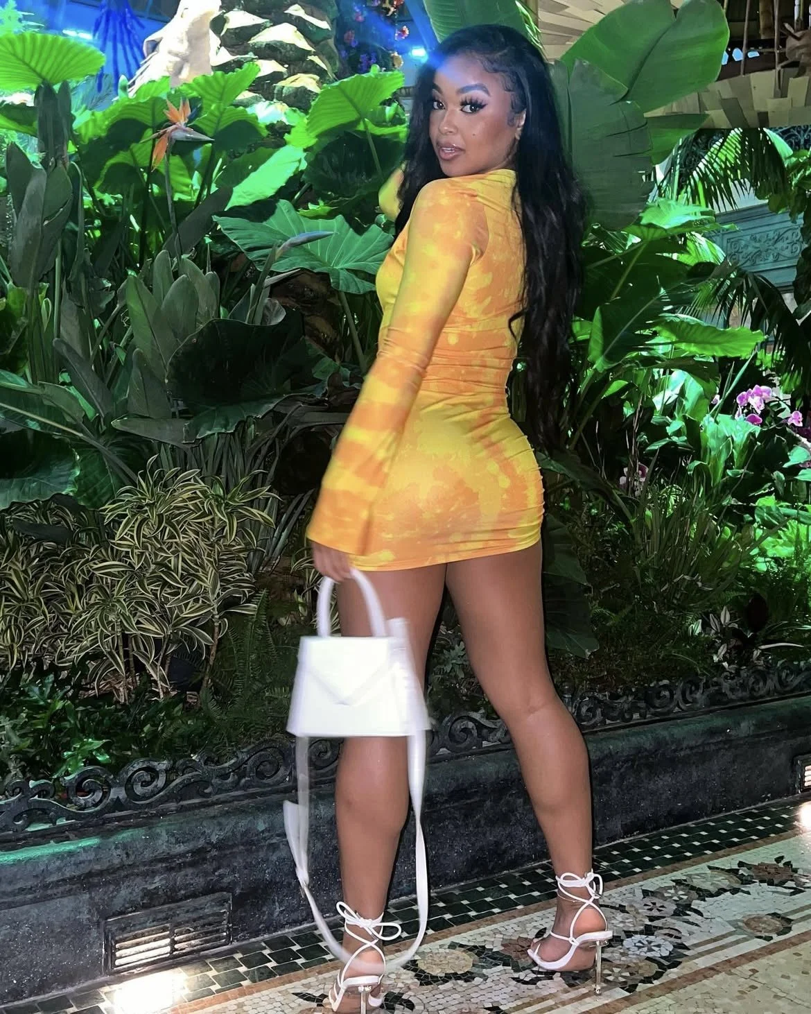 Sexy black baddie image 12