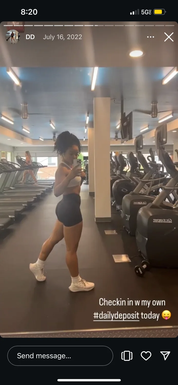 Sexy black baddie image 29