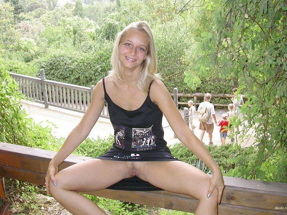 Bottomless in Public 19 image 13