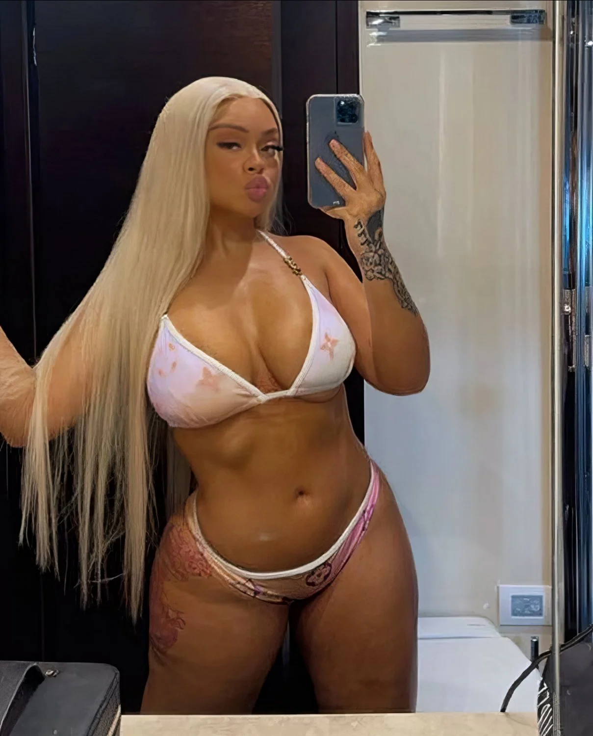 Sexy Latto😍😍🍑 image 8