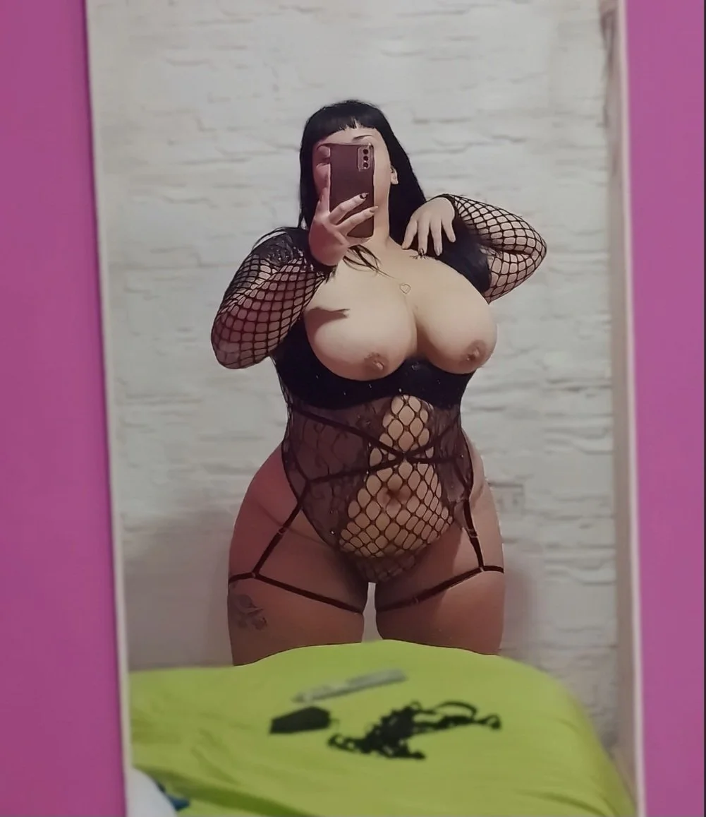 Gordita tetona y culona image 17