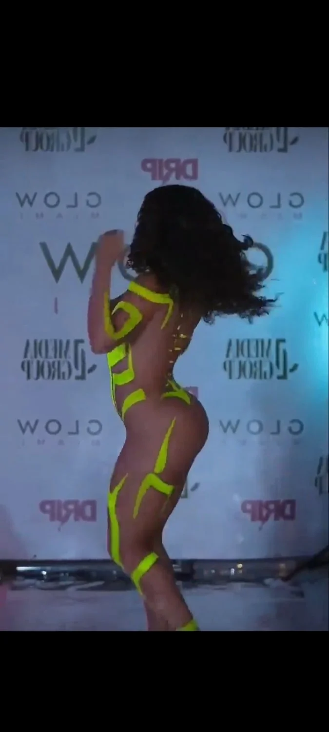 Mexican Body Paint image 3